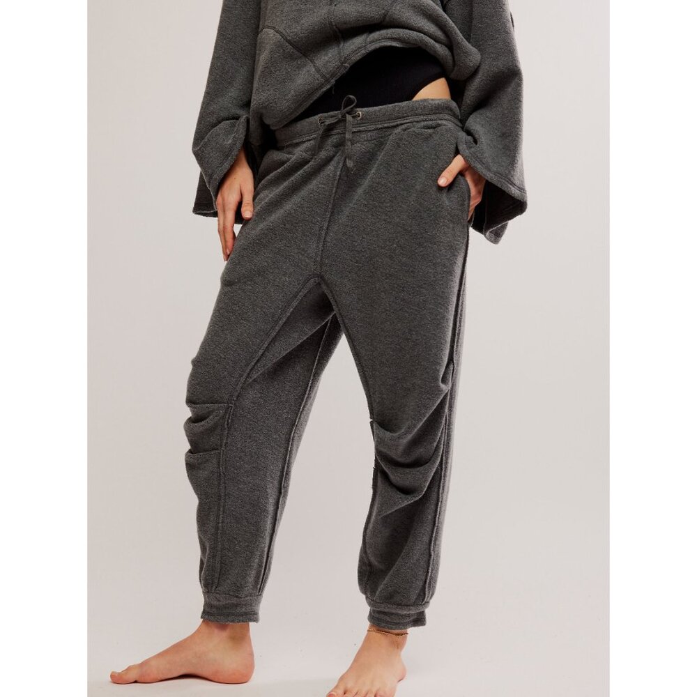 FREE PEOPLE Day Off Fleece Joggers / Washed Black